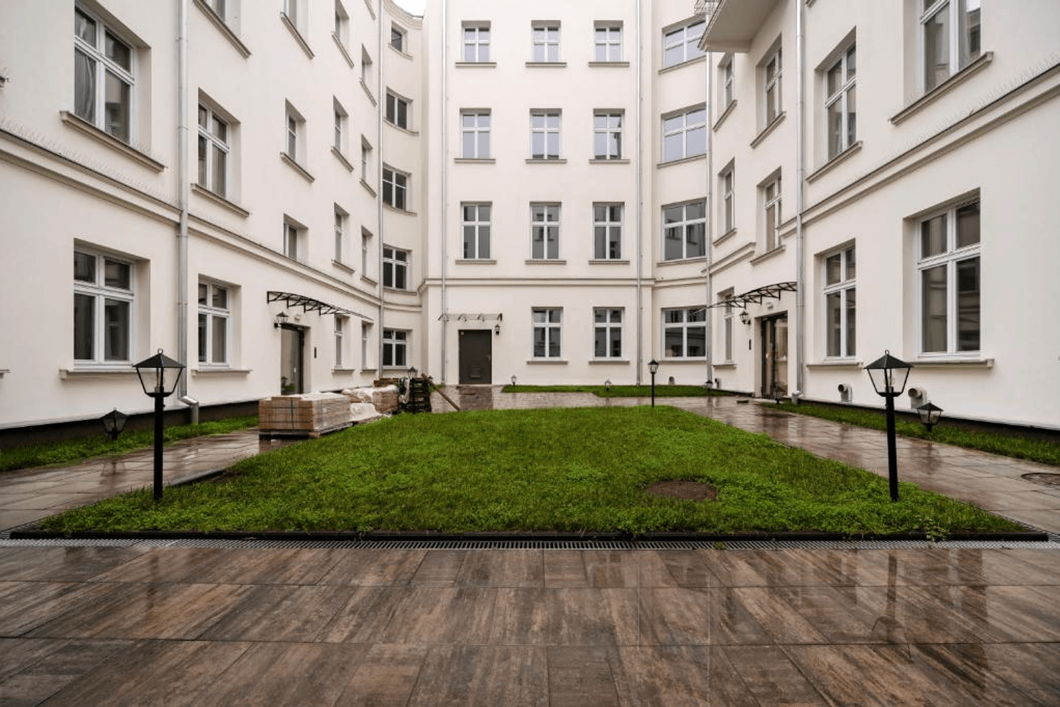 Hi Piotrkowska (residences)