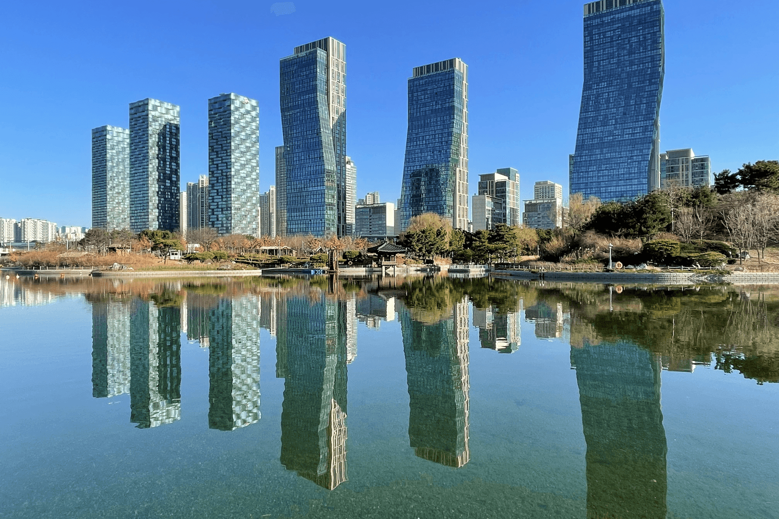 Apartment,House,Commercial 0 bedrooms 0 bathrooms in Gyeonggi, South Korea