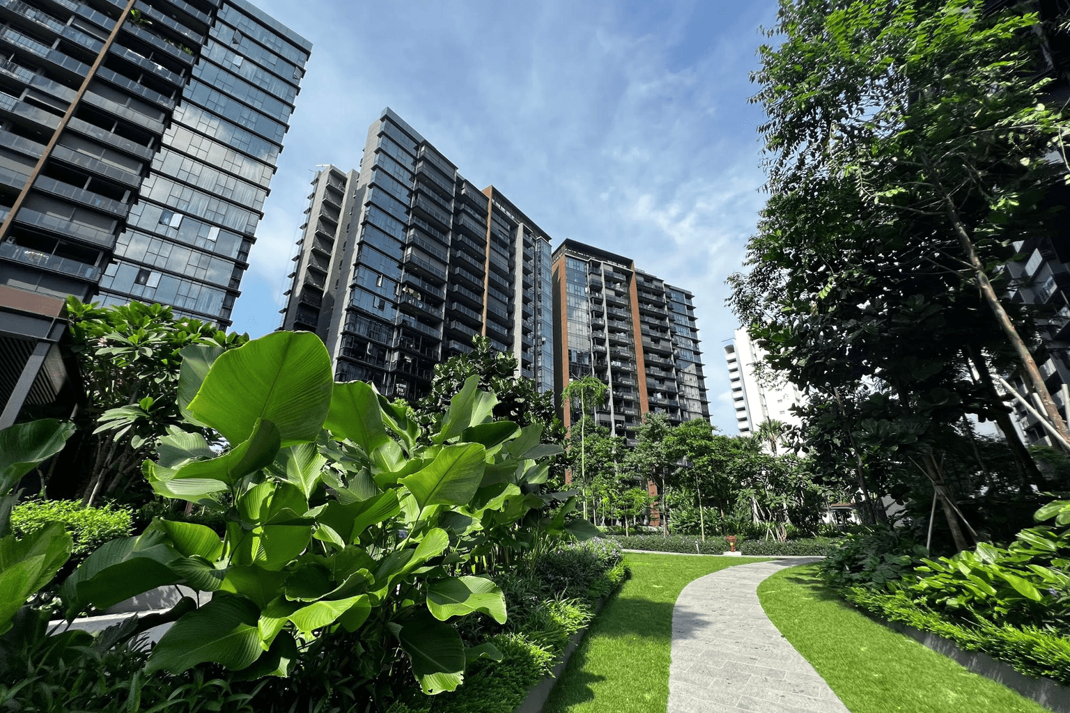 Apartment 1-5 bedrooms 1-5 bathrooms in Singapore, Singapore