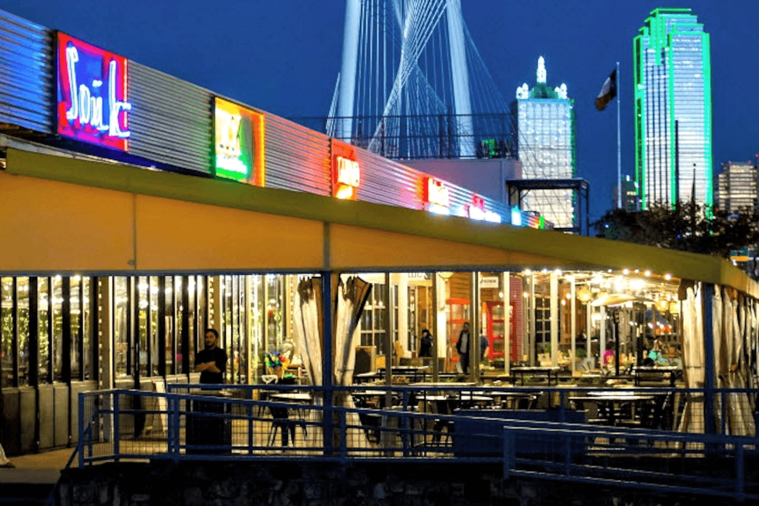 Apartment,Commercial 1-5 bedrooms 1-4 bathrooms in Dallas, United States