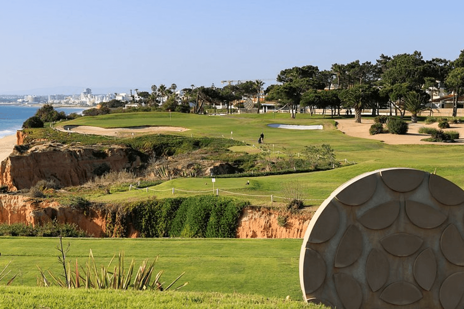 Apartment,House,Commercial 1-8 bedrooms 1-6 bathrooms in Algarve, Portugal