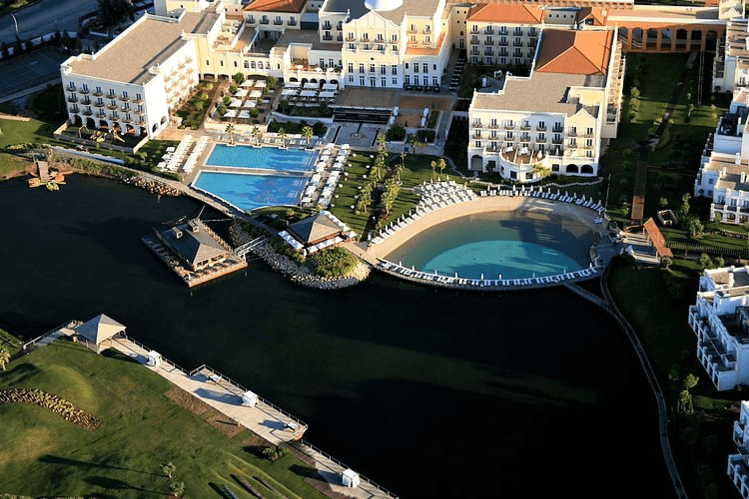 Apartment,House,Commercial 1-5 bedrooms 1-5 bathrooms in Algarve, Portugal